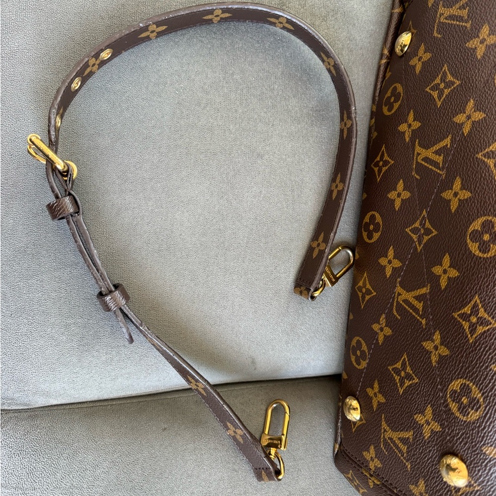 Louis Vuitton Pallas Monogram Havane Bag - Picture 9 of 16
